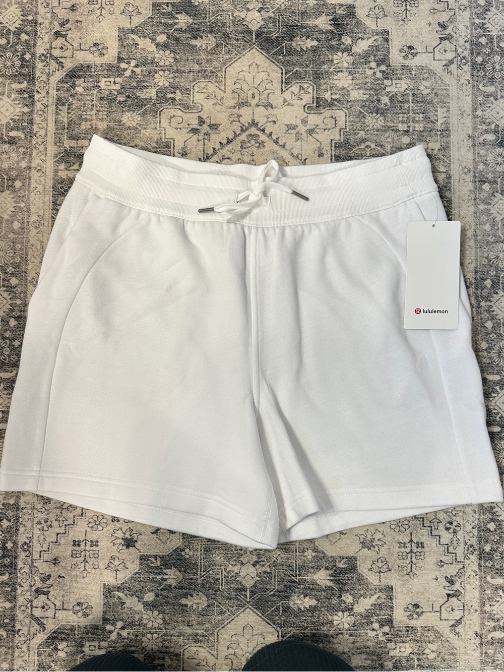 Lululemon White Scuba Athletic Shorts 5 inch